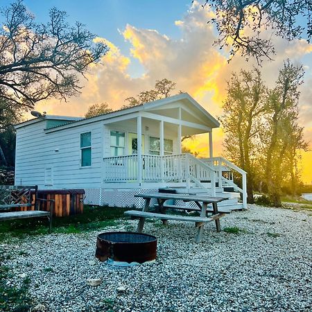 הוילה Spring Branch The Perch- Texas Tiny Haus With Amazing Views מראה חיצוני תמונה